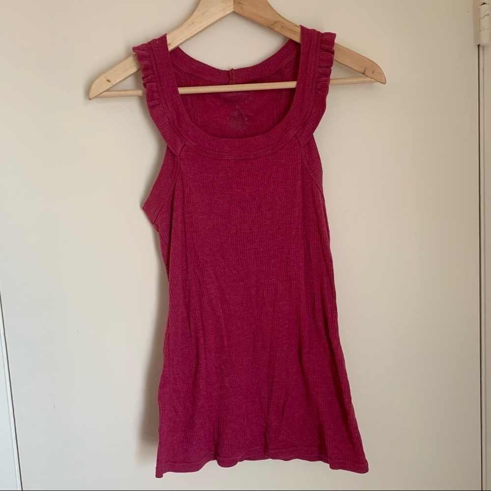 EUC Maurices Ruffle Top Ribbed Racerback Tank - Picture 1 of 3